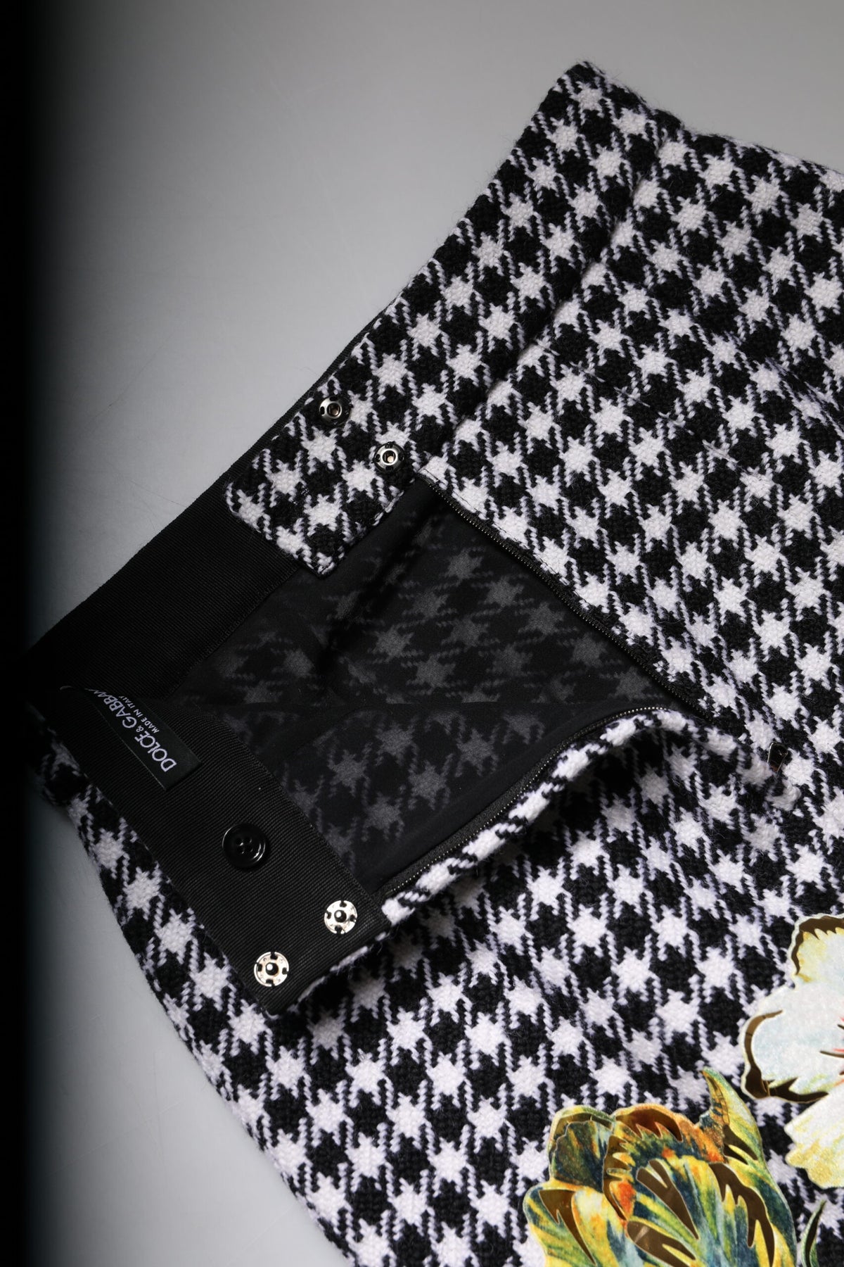 Dolce & Gabbana Multicolor Floral Print High Waist Pencil Cut Skirt