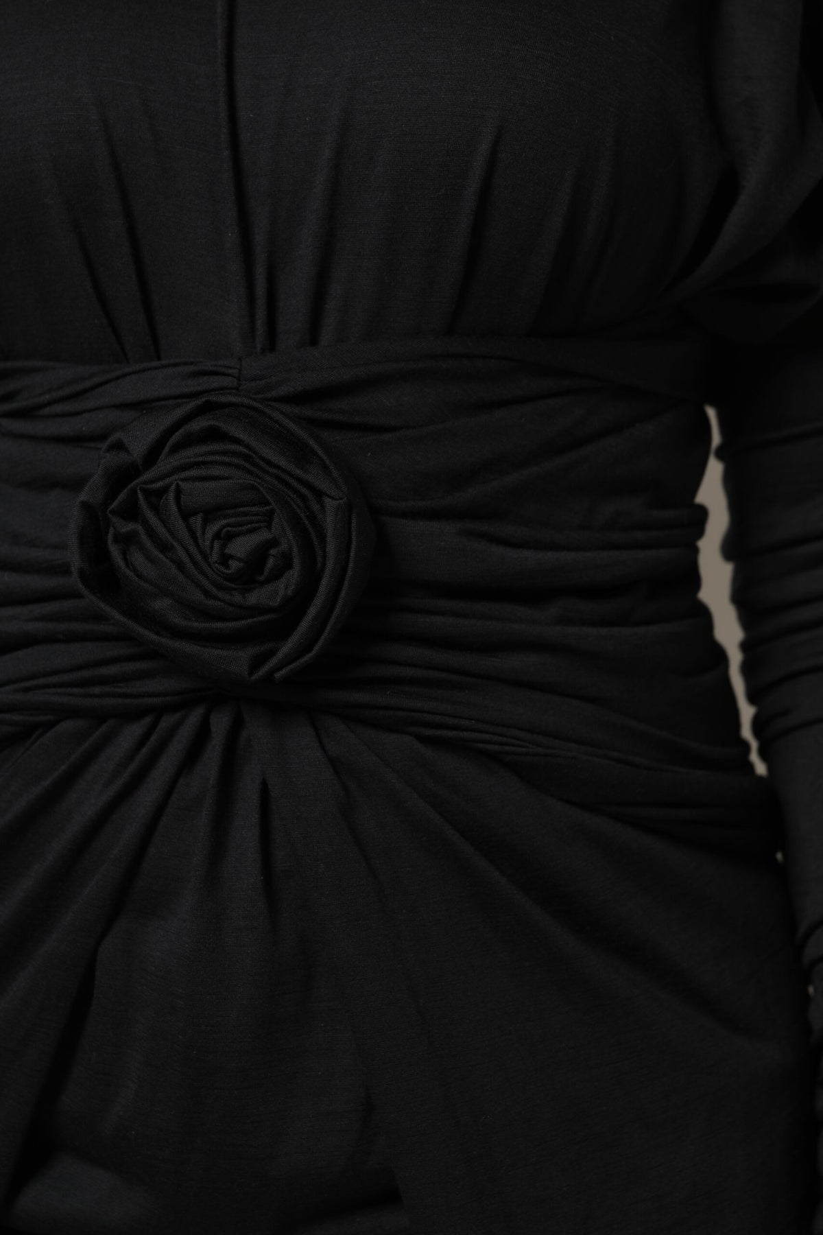 Dolce & Gabbana Black Wool Long Sleeves Sheath Midi Dress