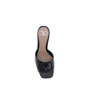 Valentino Garavani Black Calf Leather Bos Taurus Flat Sandals