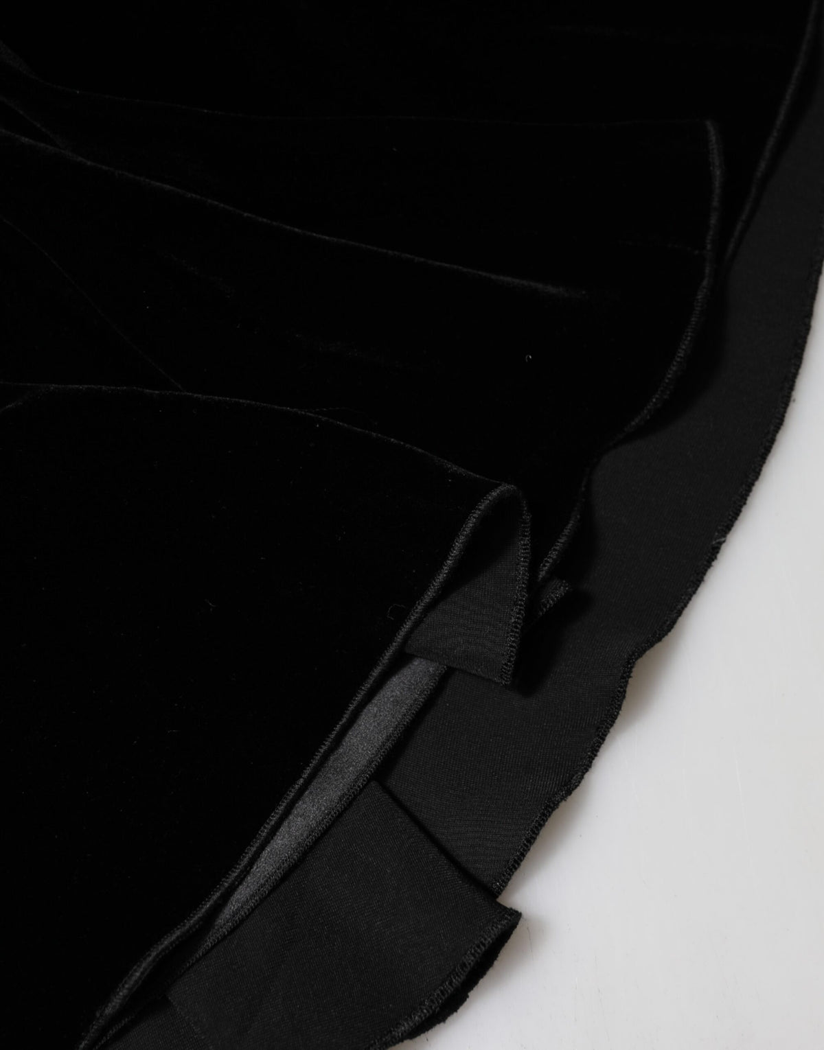 Dolce & Gabbana Black High Waist Fit Flared Midi Skirt