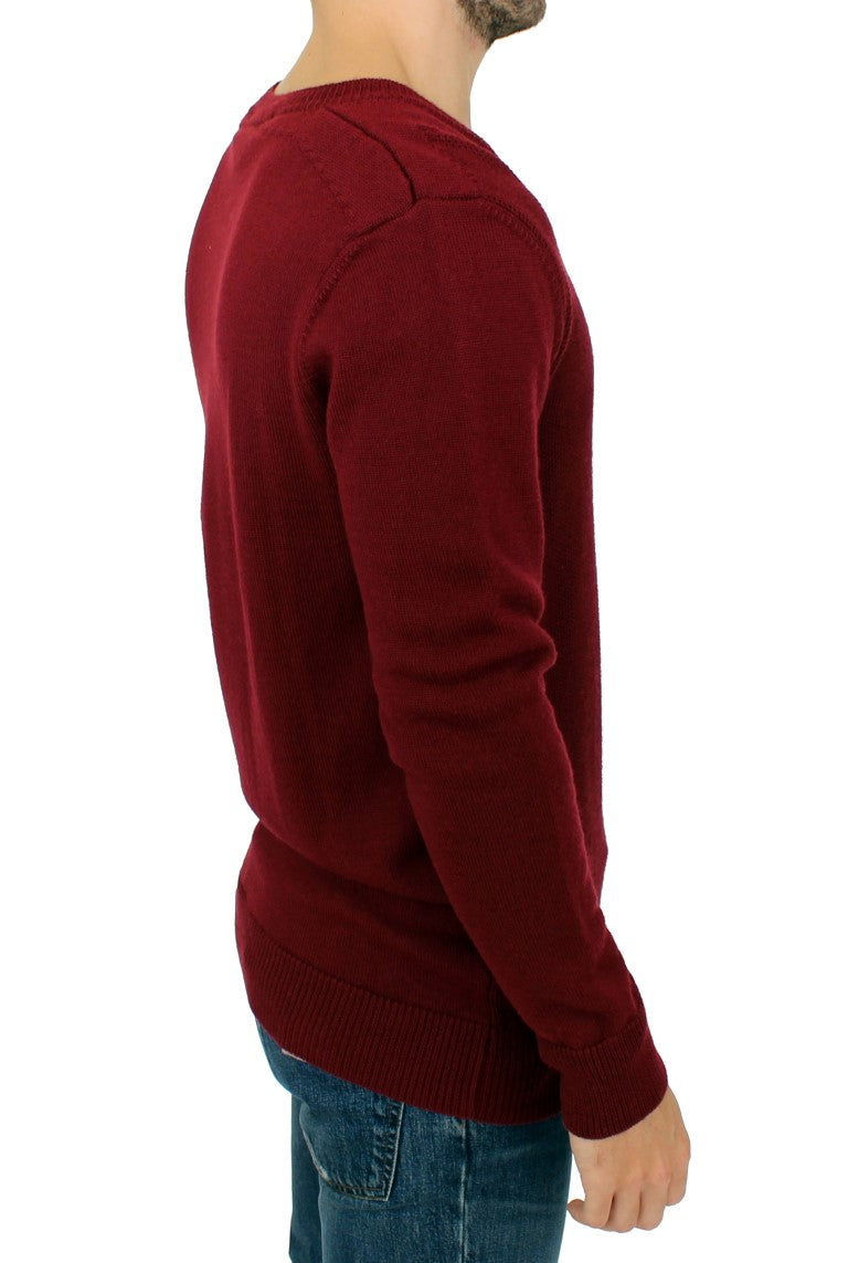 Bordeaux v-neck pullover sweater