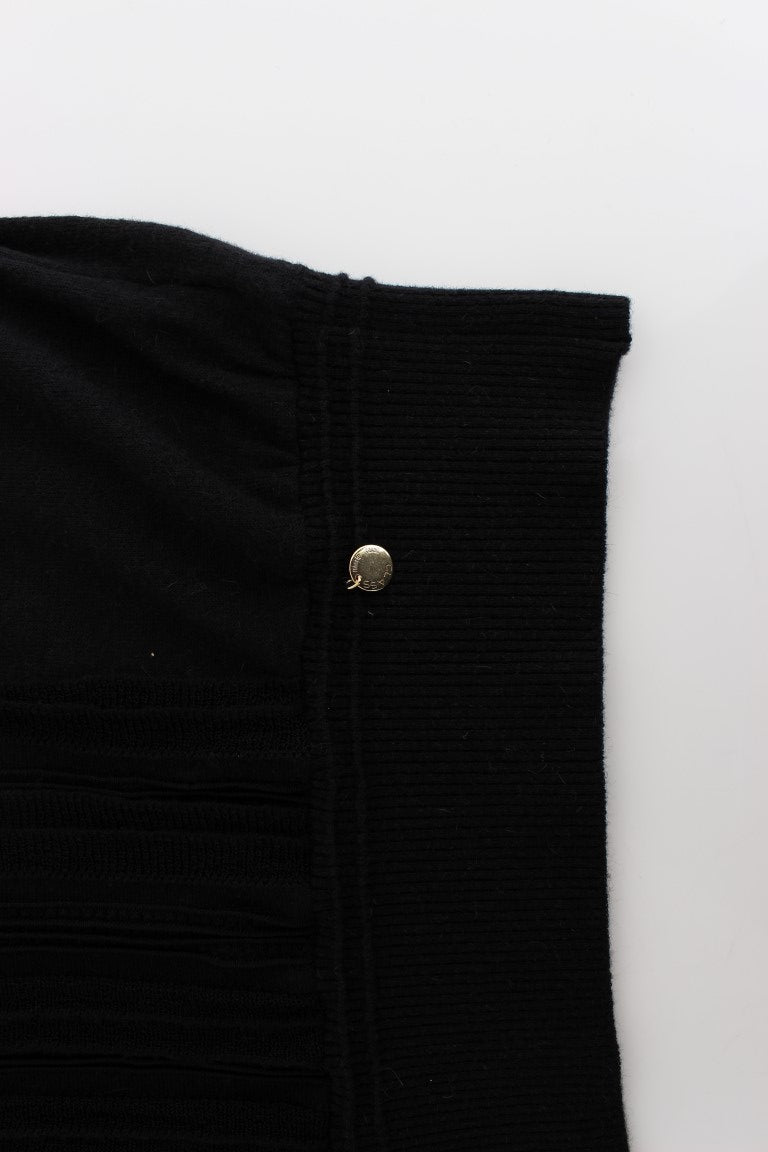 Black short sleeved jumper